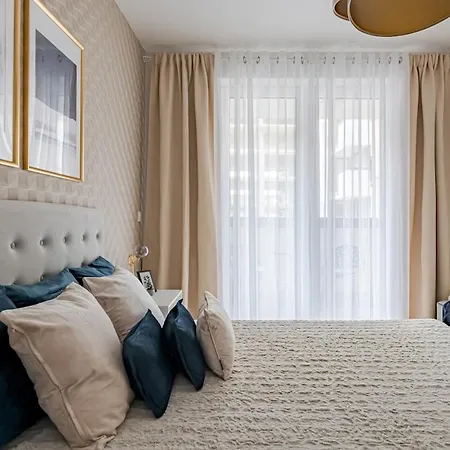 Apartman Parkwest Azure - By Park