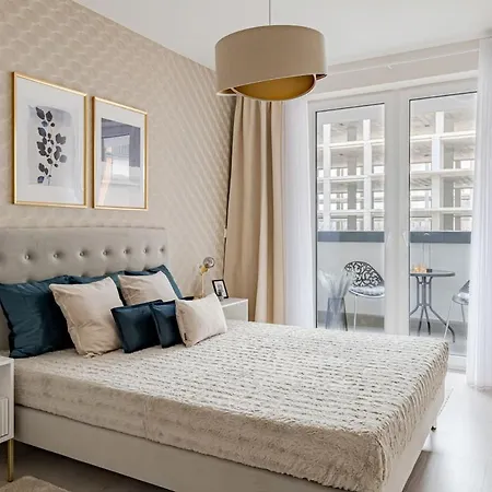 Parkwest Azure - By Park Budapest
