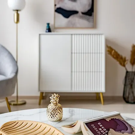 Parkwest Azure - By Park Lägenhet *